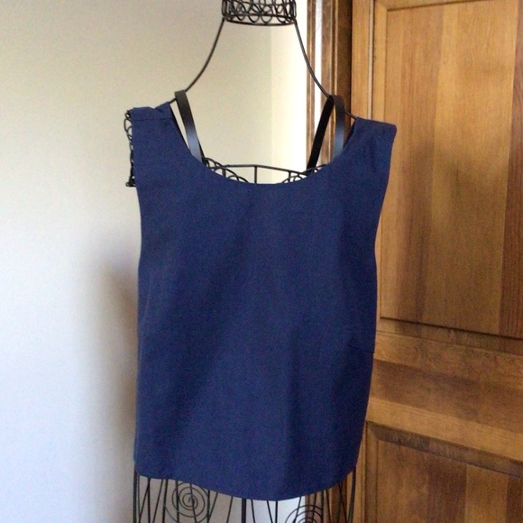 Kourt blue cross back top, new XL - Picture 2 of 5